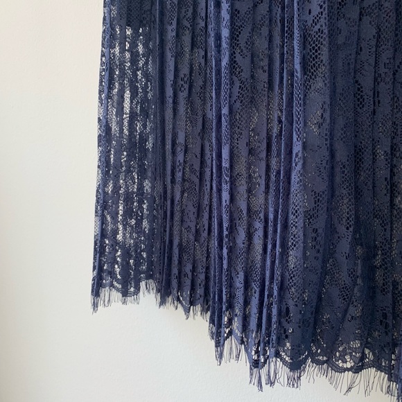 H&M Pleated Lace Overlay Midi Skirt - Picture 5 of 7